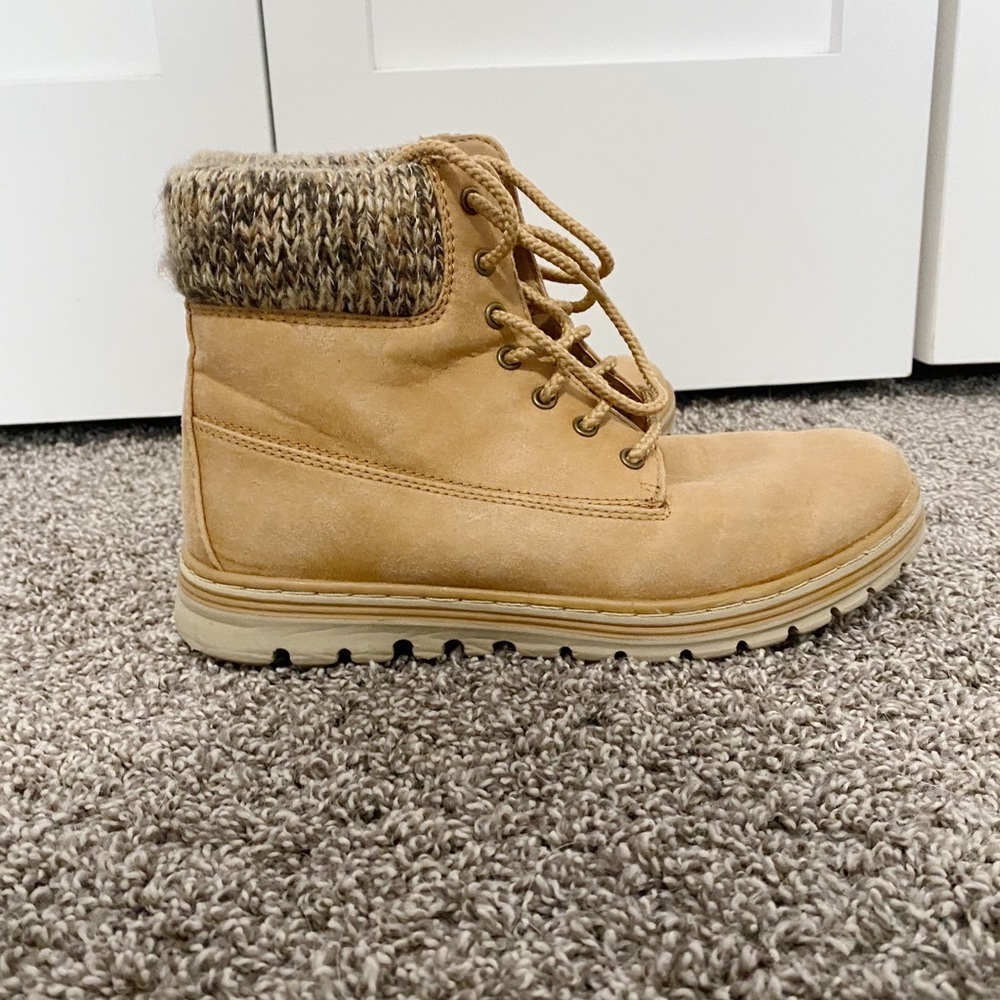 Cliffs Boots